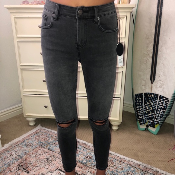 Amuse Society Distressed Jeans - Picture 8 of 8